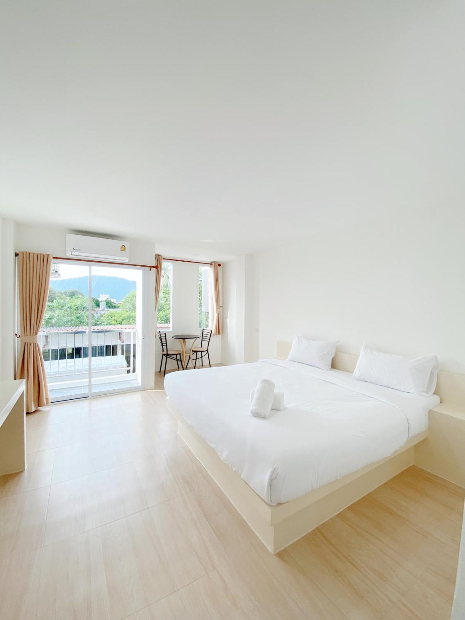 Tanatnan Hotel Ranong Ngoại thất bức ảnh